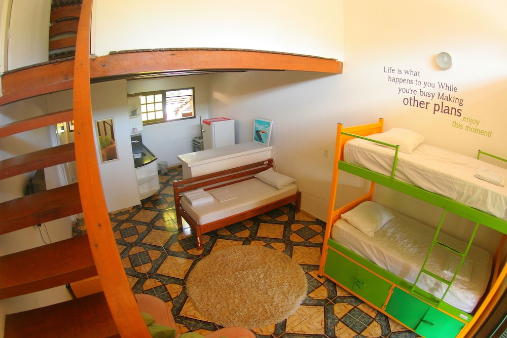 pousada tubes maresias