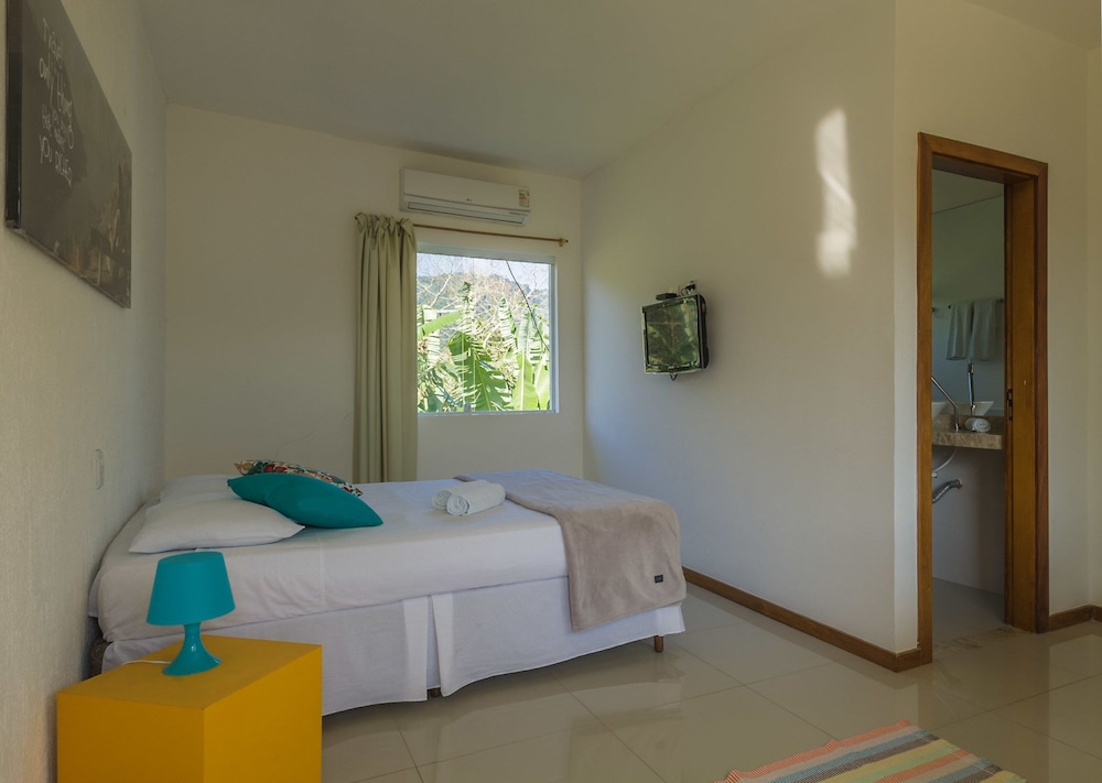 pousada tubes maresias