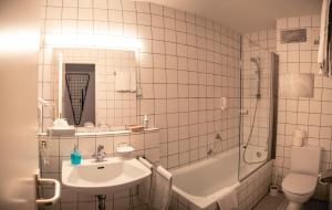 hotel quellenhof bad urach