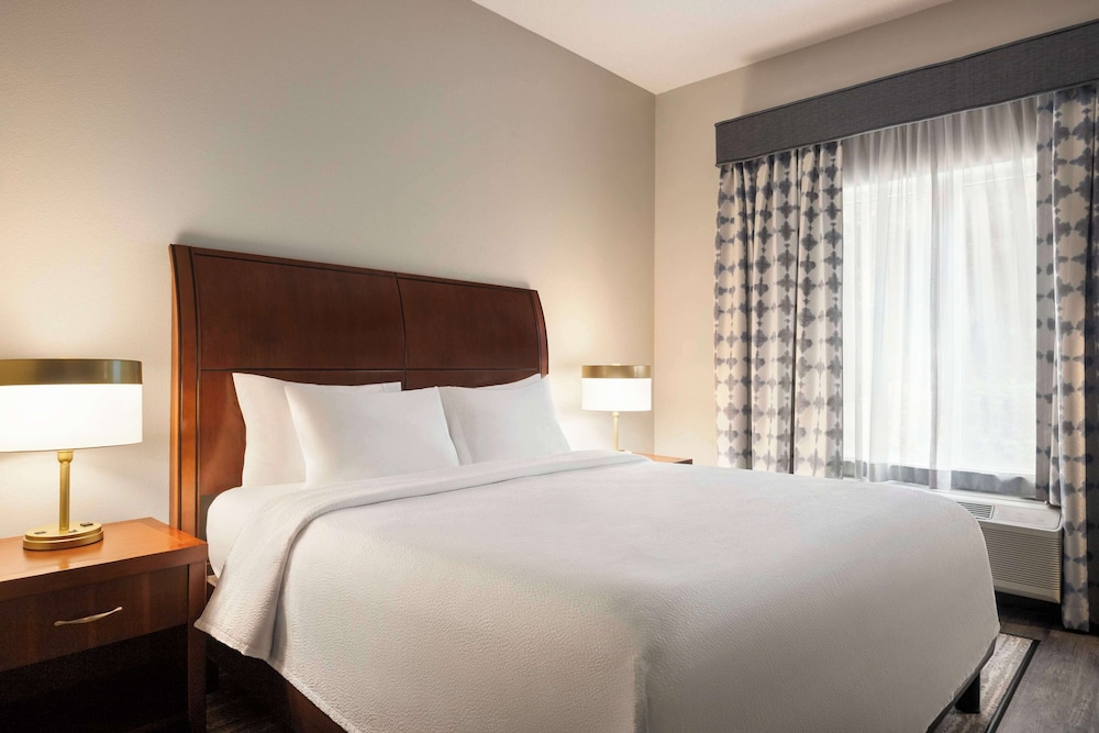 hilton garden inn fort myers airport fgcu