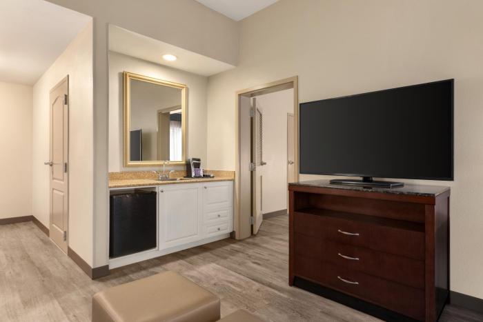 hilton garden inn fort myers airport fgcu