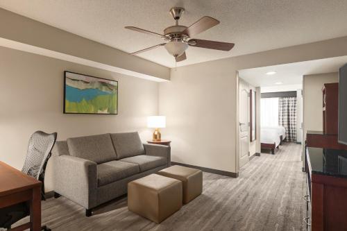 hilton garden inn fort myers airport fgcu