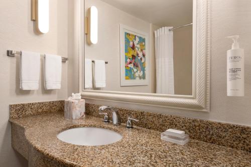 hilton garden inn fort myers airport fgcu