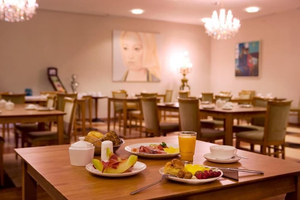 ross messehotel