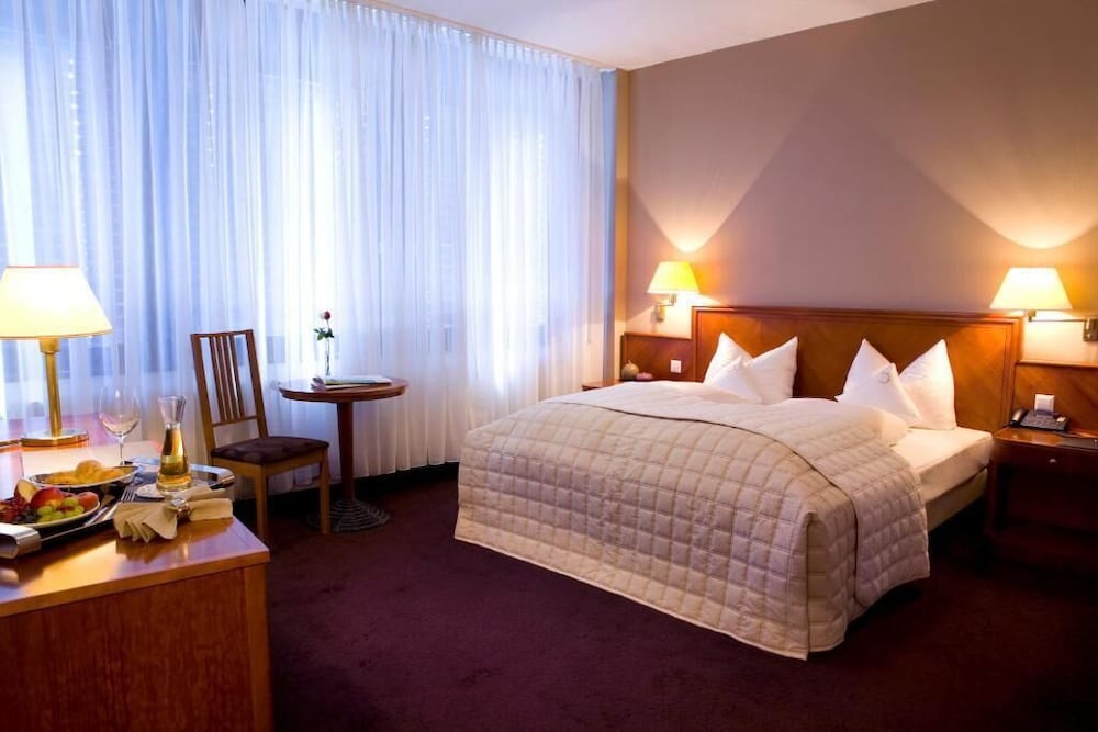 ross messehotel