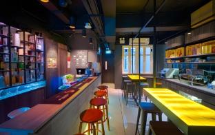 cube boutique capsule hotel chinatown