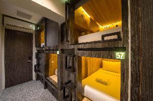 cube boutique capsule hotel chinatown