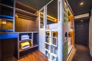 cube boutique capsule hotel chinatown