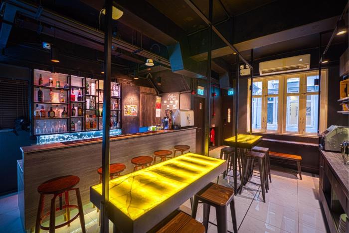 cube boutique capsule hotel chinatown