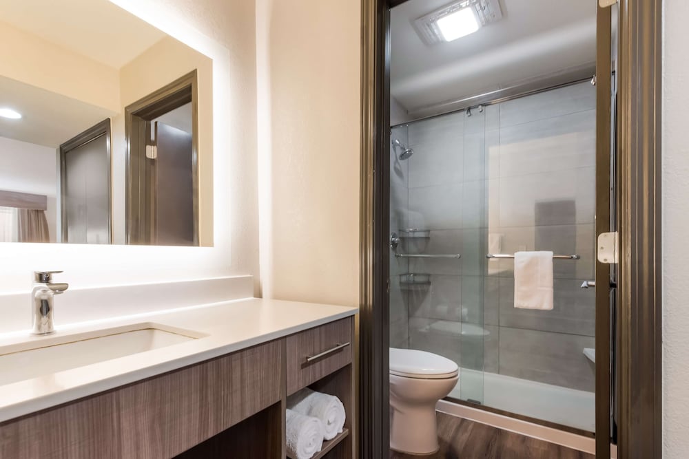 best western fishkill inn and suites