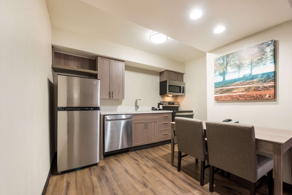 best western fishkill inn and suites