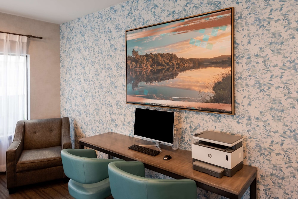 best western fishkill inn and suites