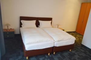 hotel b8 voerde