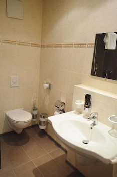hotel b8 voerde