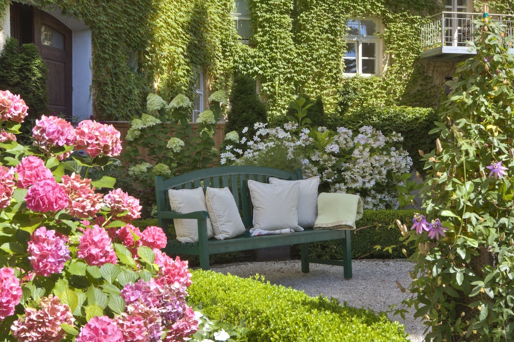 maximilian munich apartments and hotel