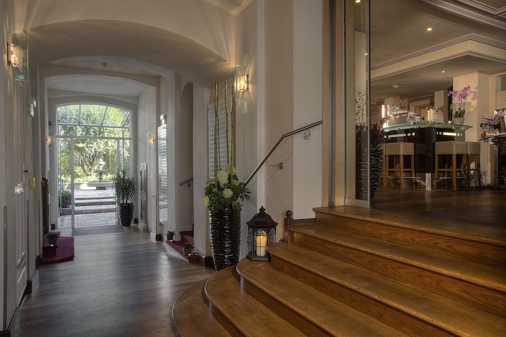 maximilian munich apartments and hotel