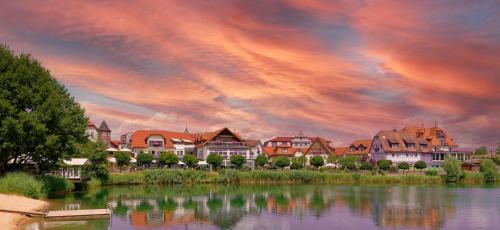 seehotel niedernberg das dorf am see