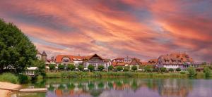seehotel niedernberg das dorf am see