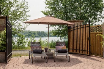 seehotel niedernberg das dorf am see
