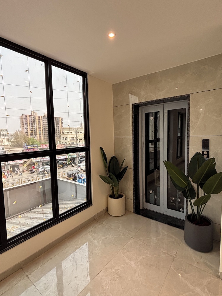 mastiff hotel hinjawadi pune