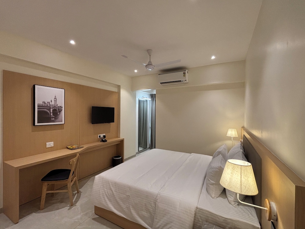 mastiff hotel hinjawadi pune