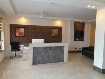 Hotel The Luxem,Dlf Phase,3 star