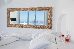 Mill Houses New Elegant Suites,Firostefani>>Fira,4 star