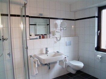 landhotel wolfschlugen