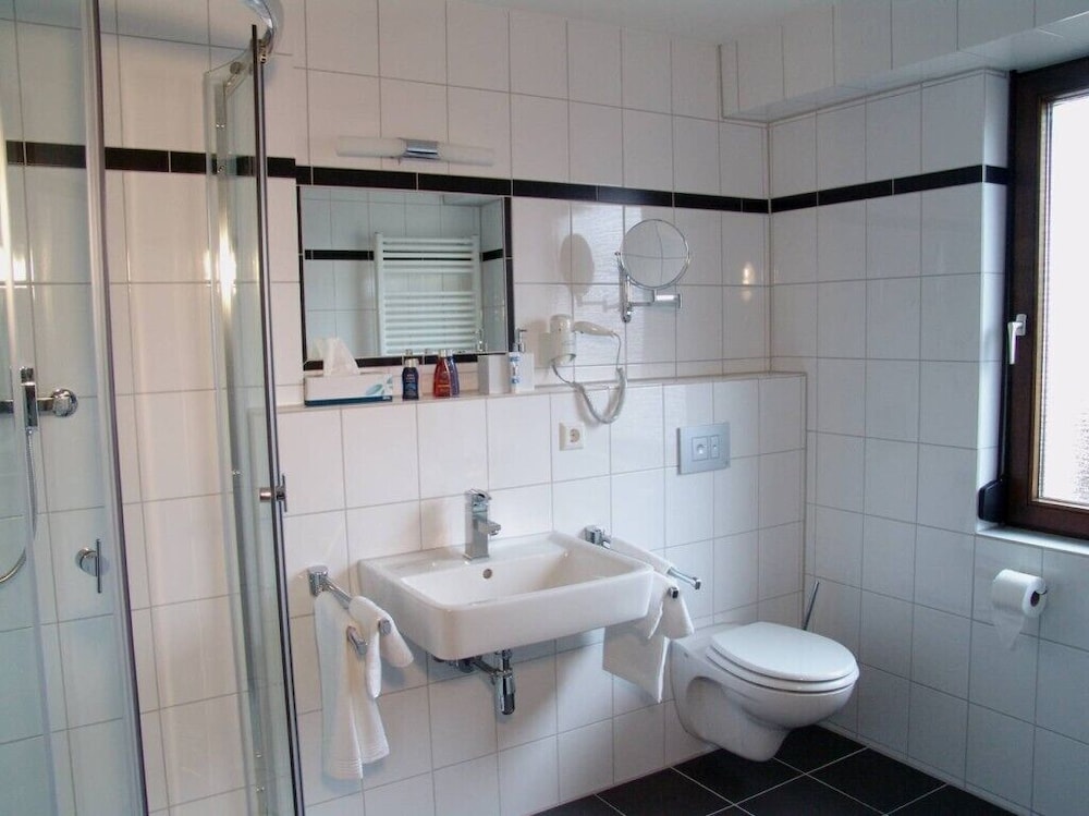 landhotel wolfschlugen