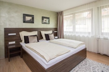 landhotel wolfschlugen