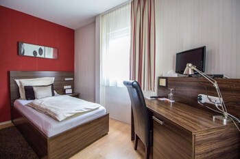 landhotel wolfschlugen