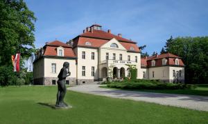 schloss und gut liebenberg