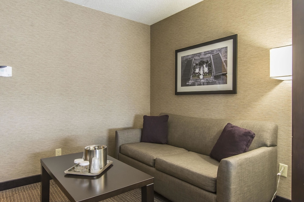 quattro hotel and conference centre ascend hotel collection