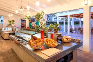 Vamar Vallarta All Inclusive Marina And Beach Resort,Jalisco>>Costa Careyes,4 star