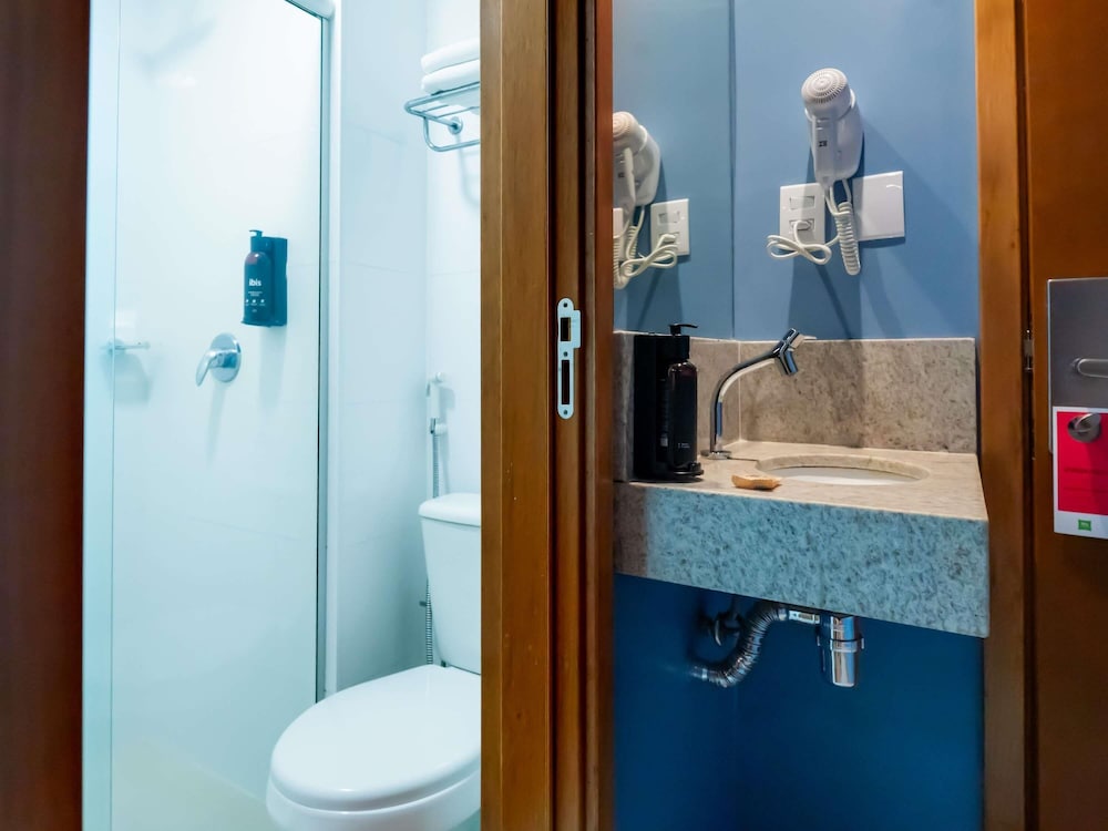 ibis styles belem hangar