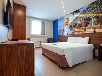 ibis styles belem hangar