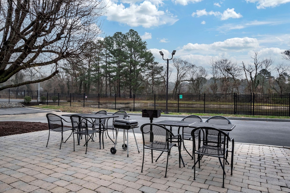 best western salisbury plaza