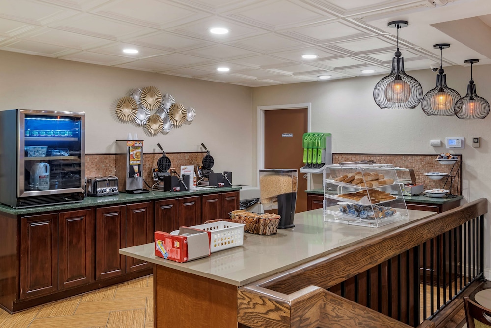 best western salisbury plaza