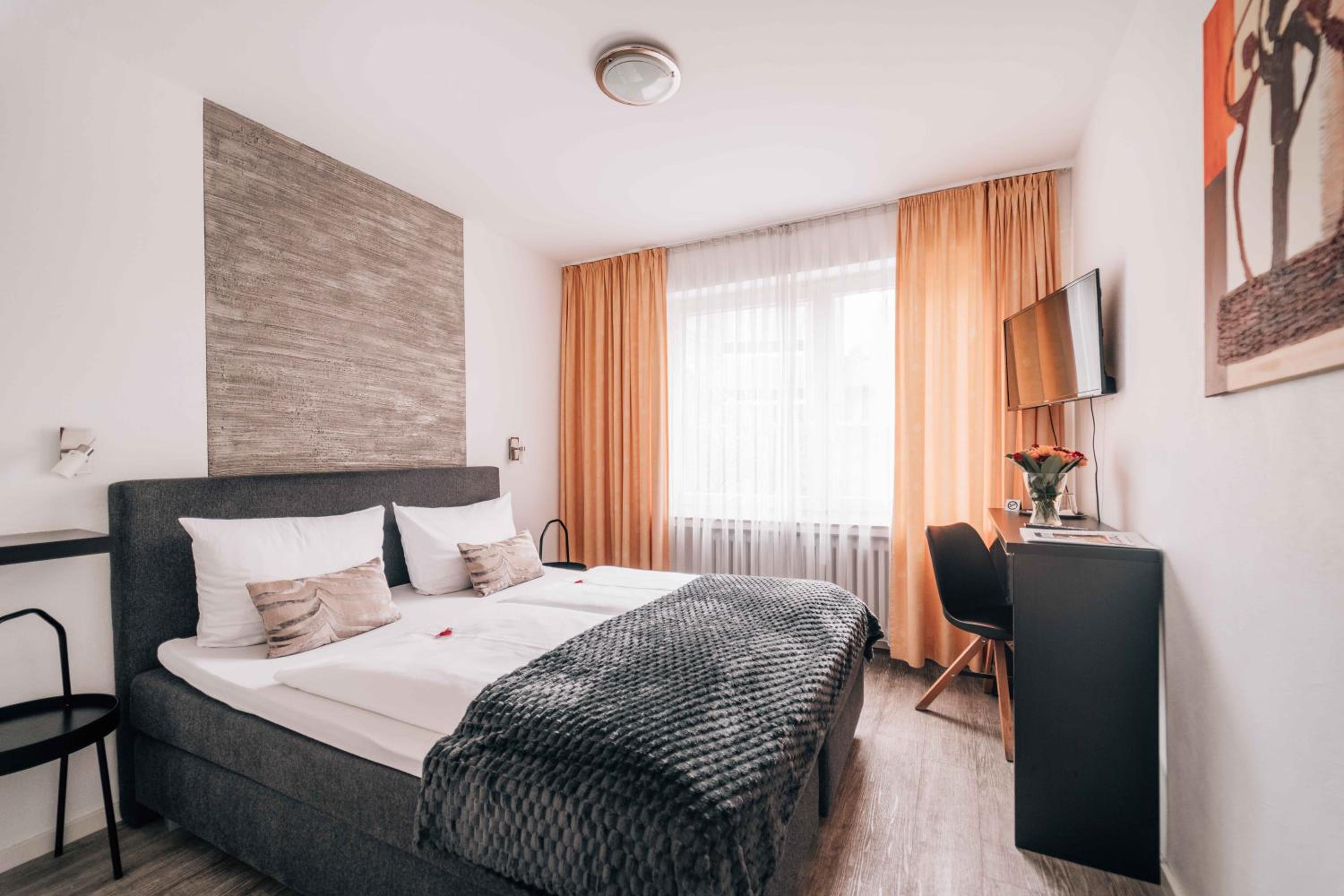 hotel international am theater