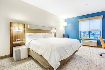 holiday inn express gulfport beach