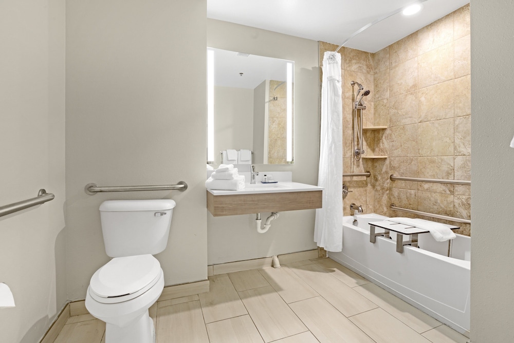 holiday inn express gulfport beach