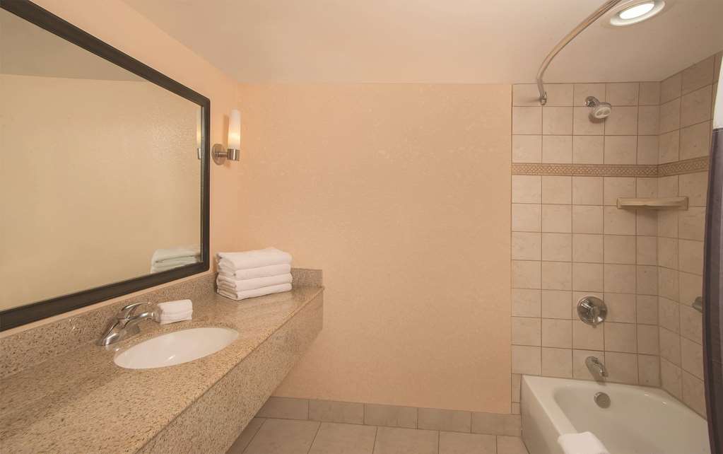 la quinta inn and suites san antonio medical center