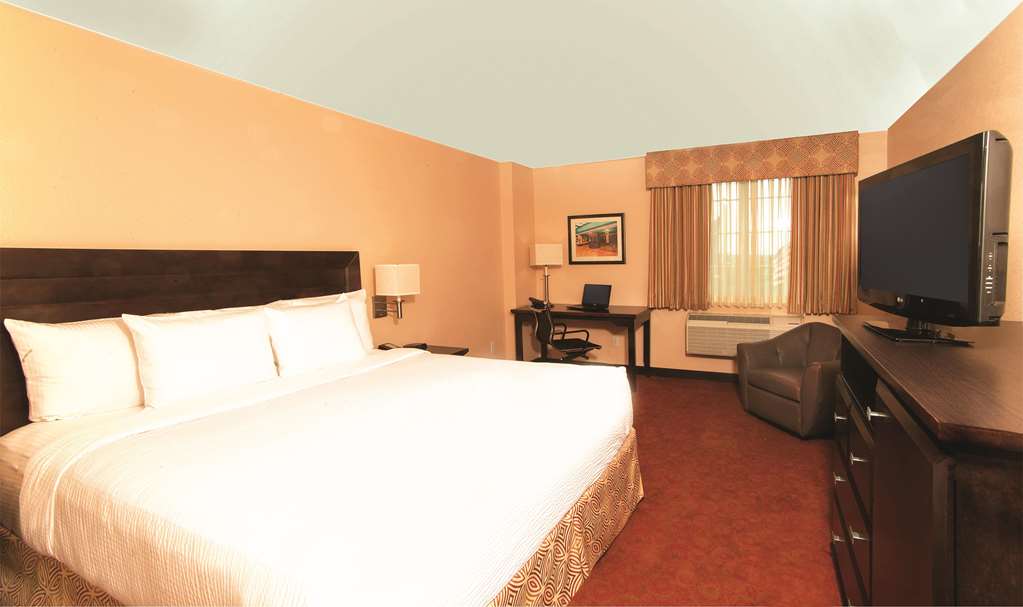 la quinta inn and suites san antonio medical center