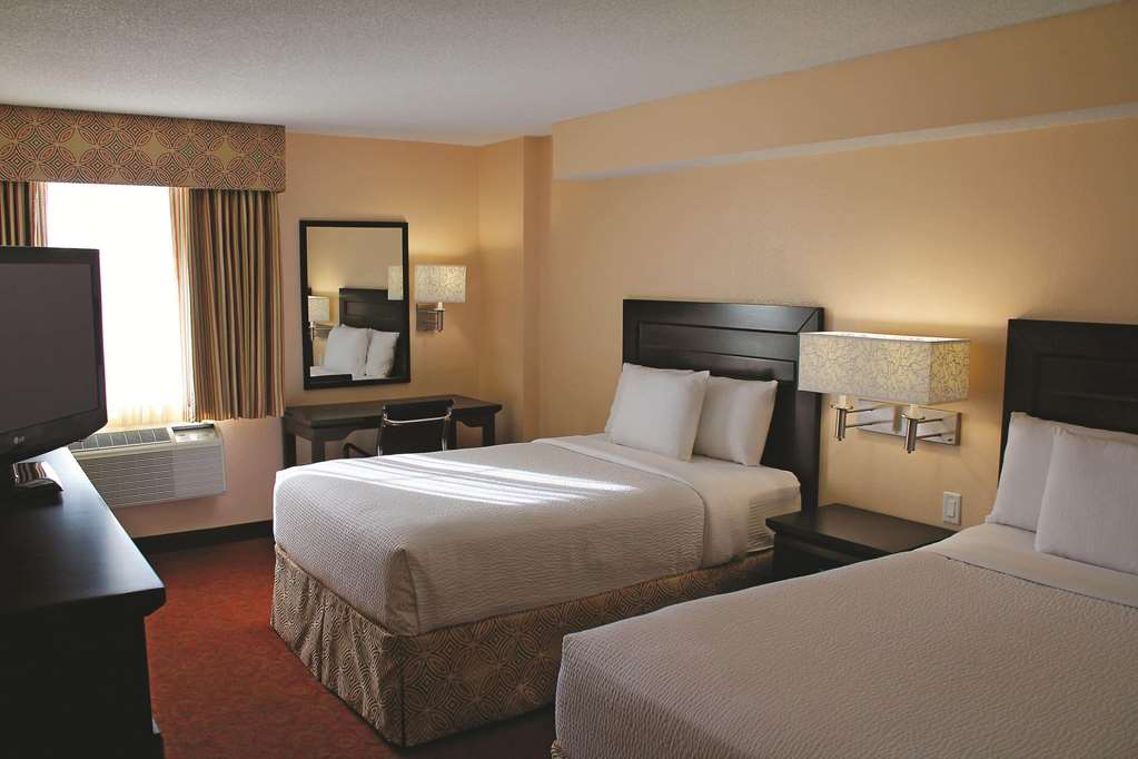 la quinta inn and suites san antonio medical center