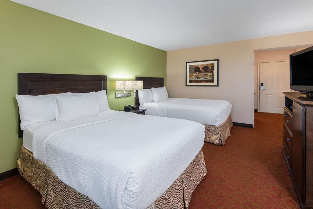 la quinta inn and suites san antonio medical center
