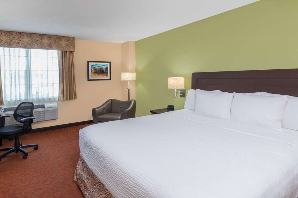 la quinta inn and suites san antonio medical center