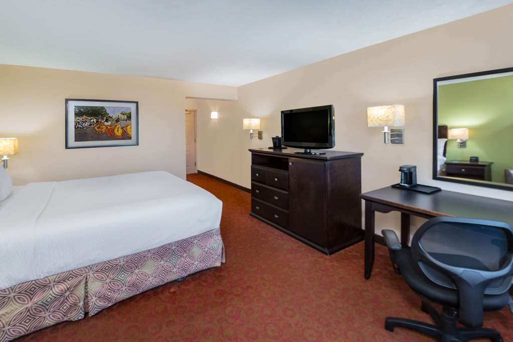 la quinta inn and suites san antonio medical center