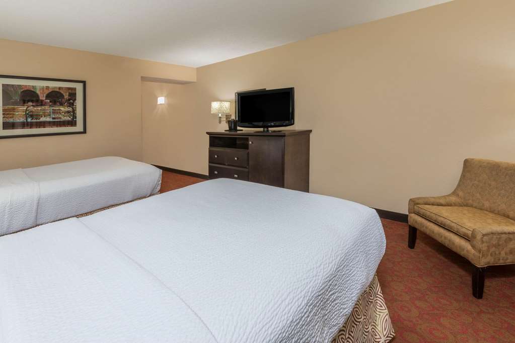 la quinta inn and suites san antonio medical center