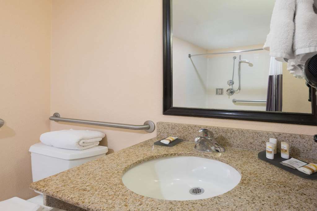 la quinta inn and suites san antonio medical center