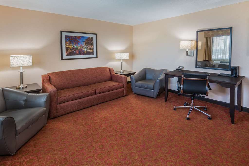 la quinta inn and suites san antonio medical center
